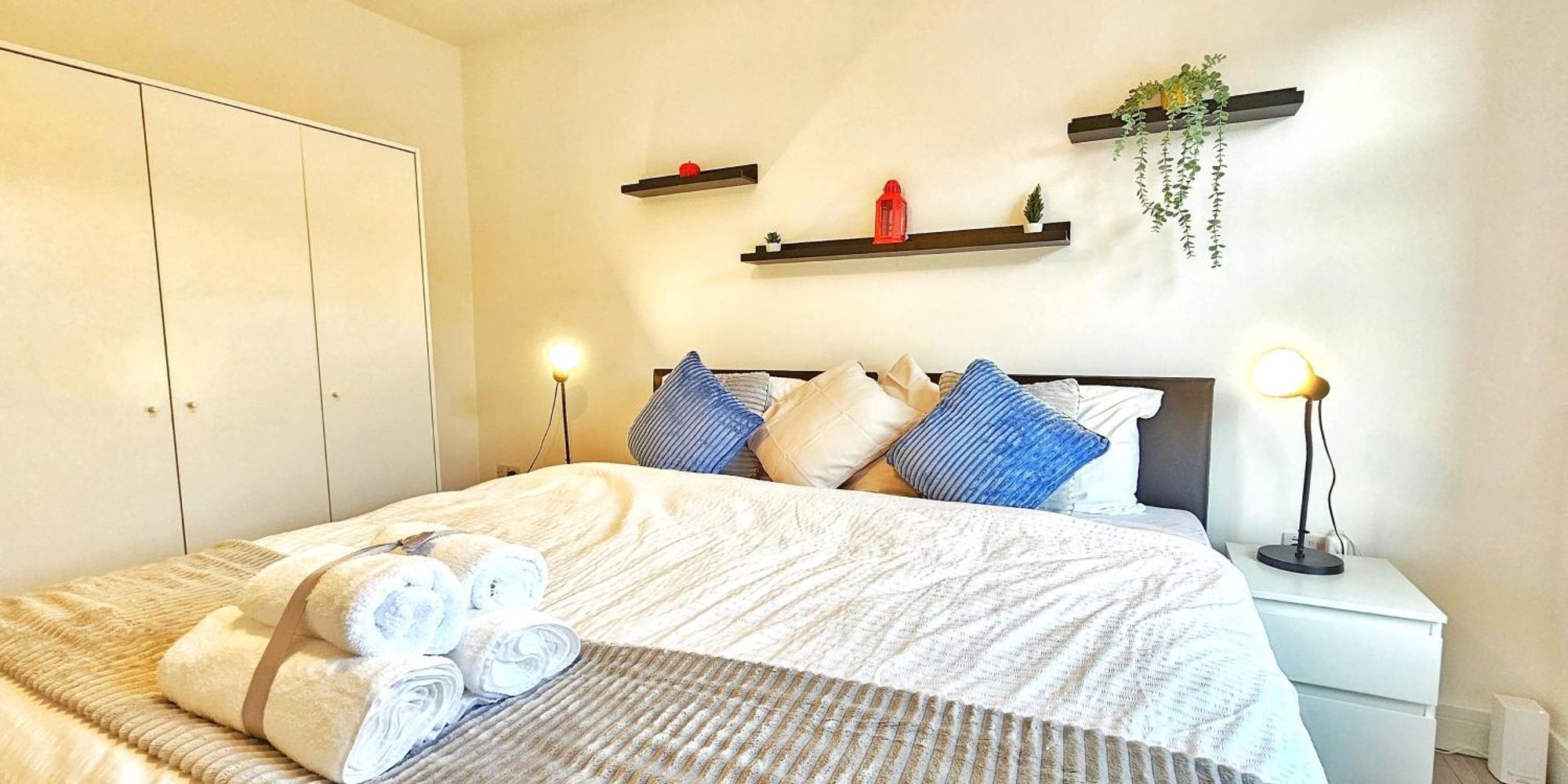 런던 Stratford City - Luxe House With Garden 빌라 외부 사진