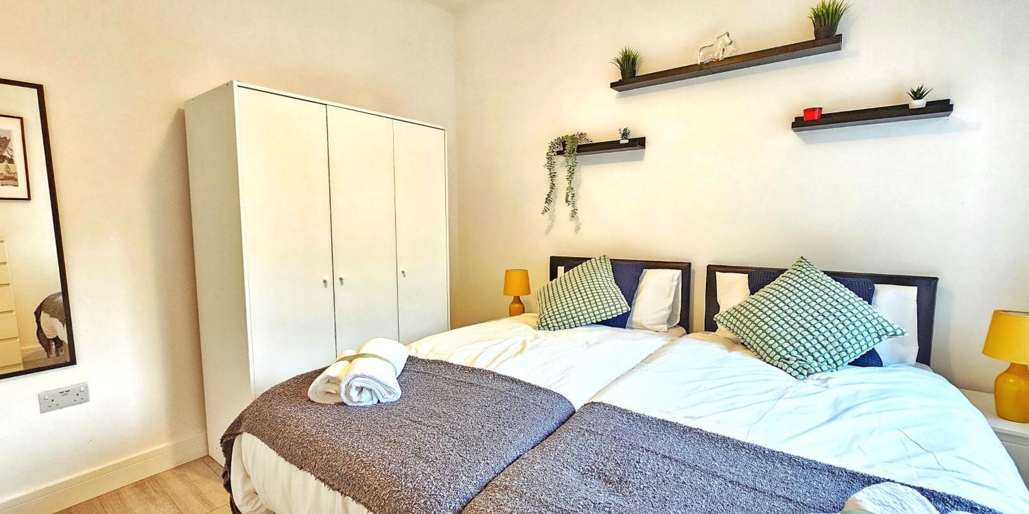 런던 Stratford City - Luxe House With Garden 빌라 외부 사진